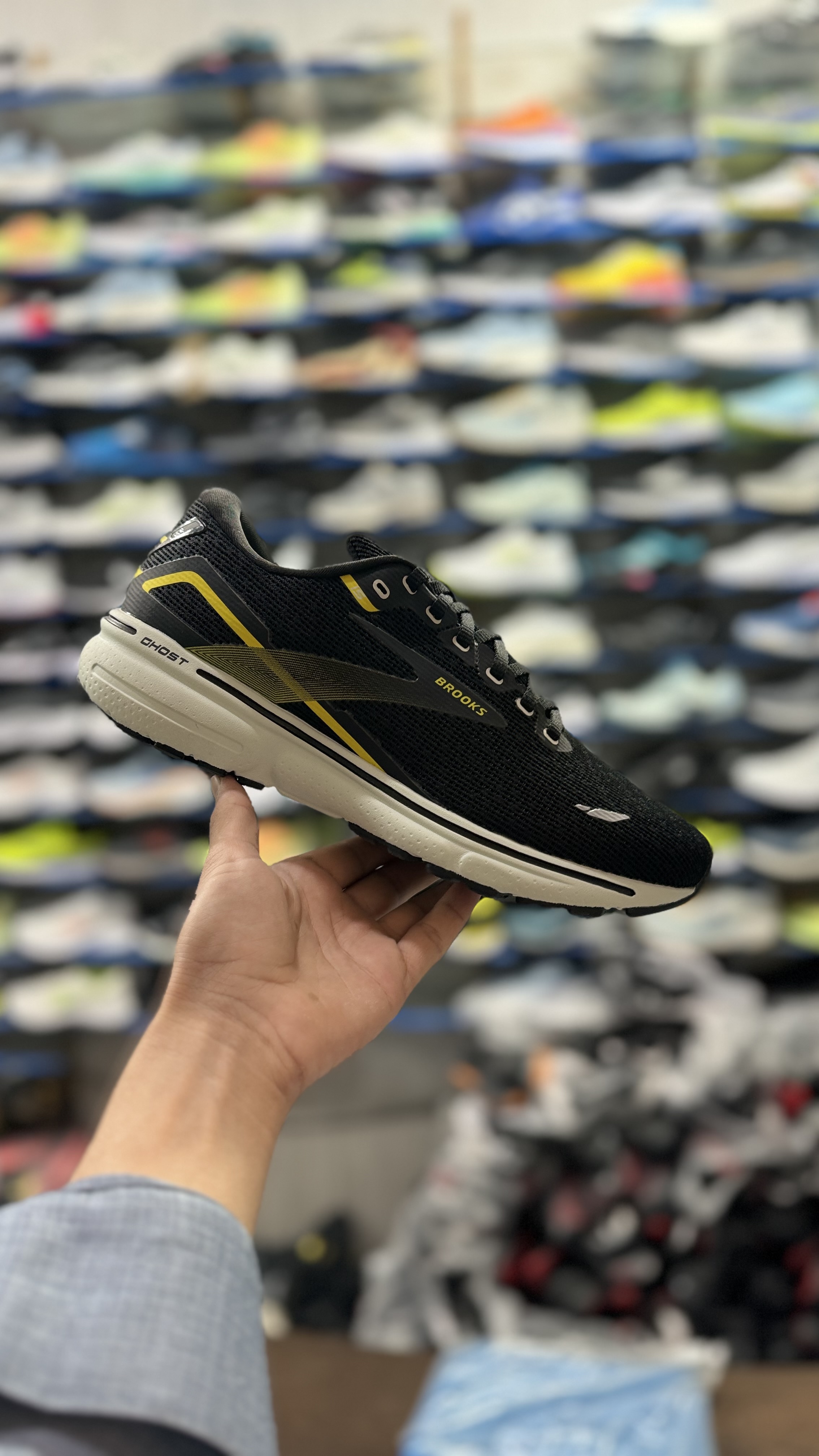 جدیدترین بروکس اندرینالین23شارژشدبارنگ بندی متفاوت